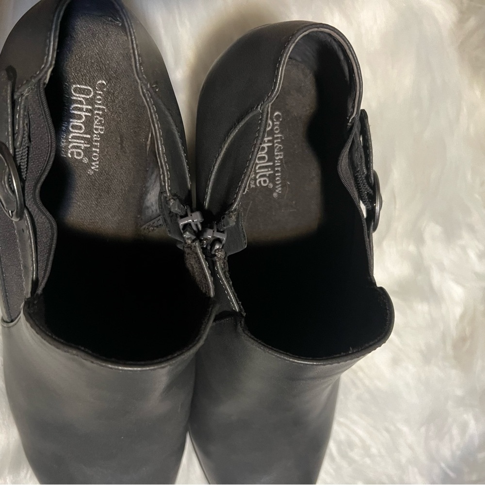 #330 Women’s Croft & Barrow Ortholite Ankle Boots Gray 9.5 W Pre-loved - Picture 5 of 5